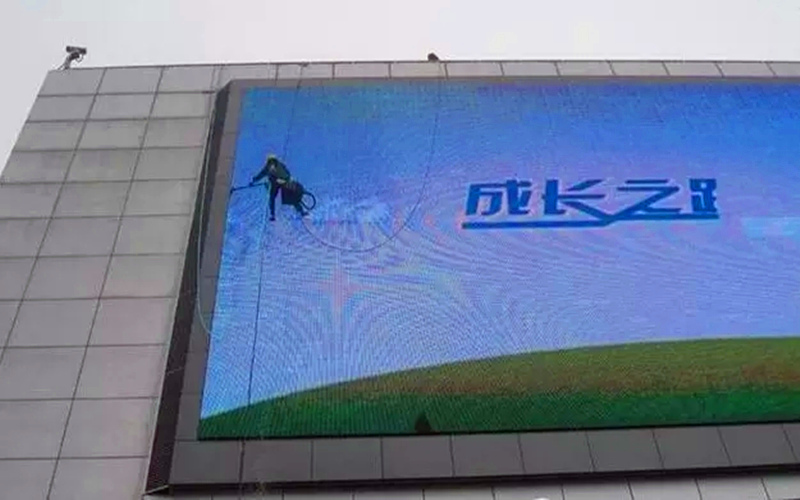 LED顯示屏日常清潔維護