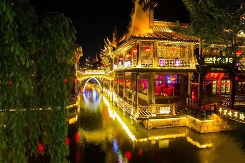 LED燈光亮化設計需要遵循的原則